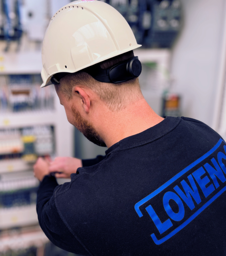 Service  and repairs 459x520 px  (1)